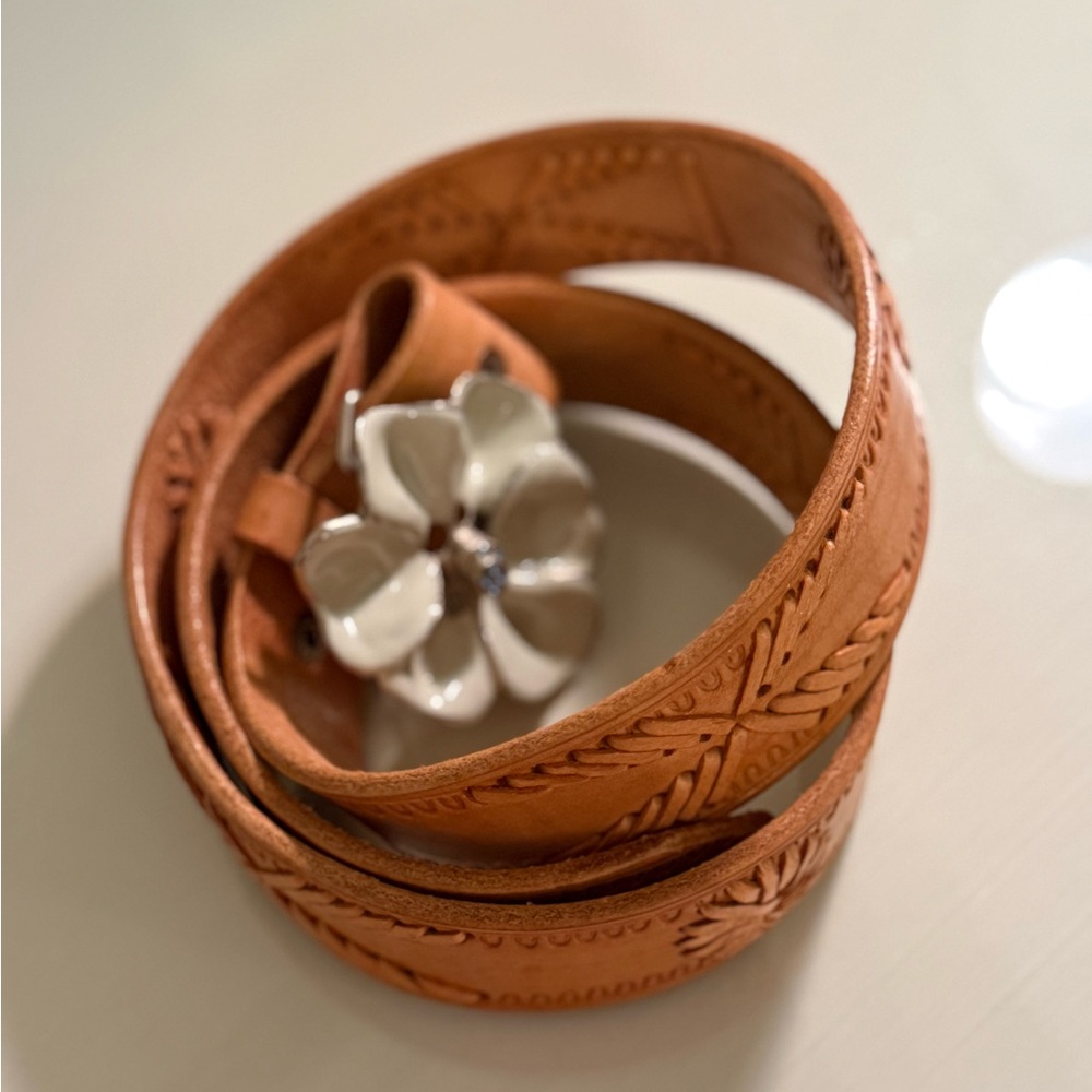 Tan Leather Belt with White/Light Blue Floral Buckle - Picture 3 of 4